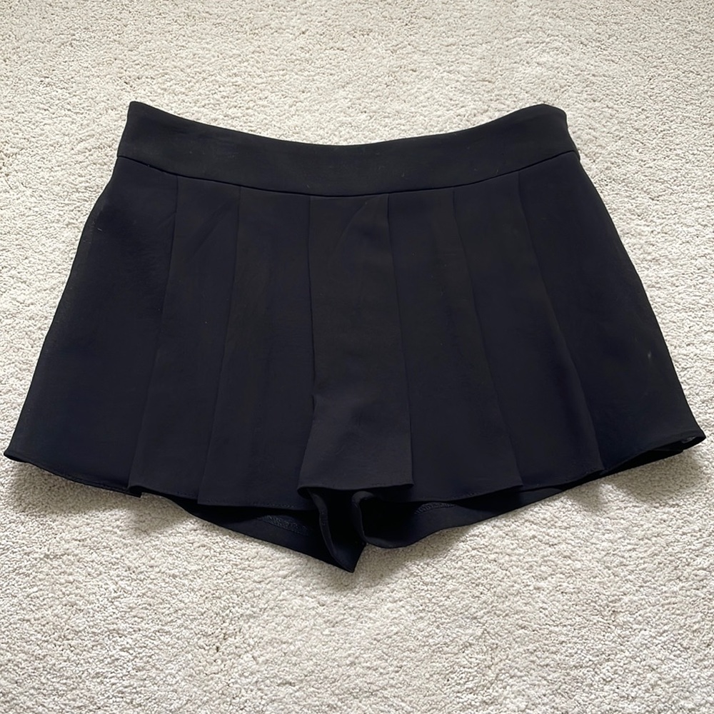 Black Skort